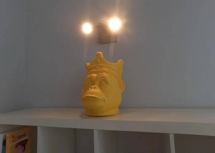 Modern Openspace In Piazza Repubblica Near To Via Montenapoleone Lägenhet