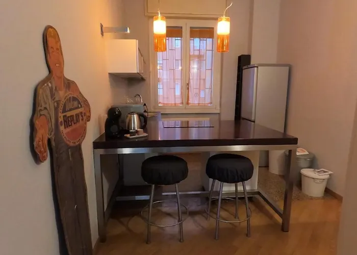 Modern Openspace In Piazza Repubblica Near To Via Montenapoleone Lägenhet